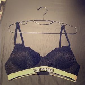 Victoria’s Secret black lace bra